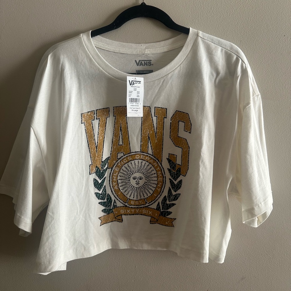 🌟Vans Cream Short-Sleeve Crop Tee with Yellow Crest Graphic Size XL NWT